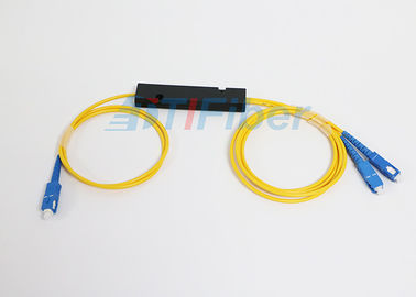 สีเหลือง SC / APC 1 X 2 แยกไฟเบอร์ออปติกด้วยสายเคเบิลไฟเบอร์ G657A 3.0 มม